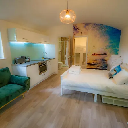 Treglisson Pods Holiday home